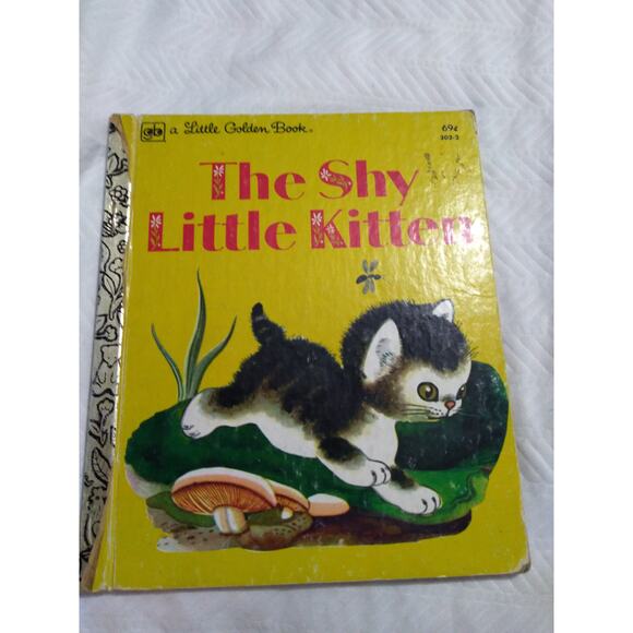 Children's Golden Book "The shy little kitten" - Picture 1 of 11